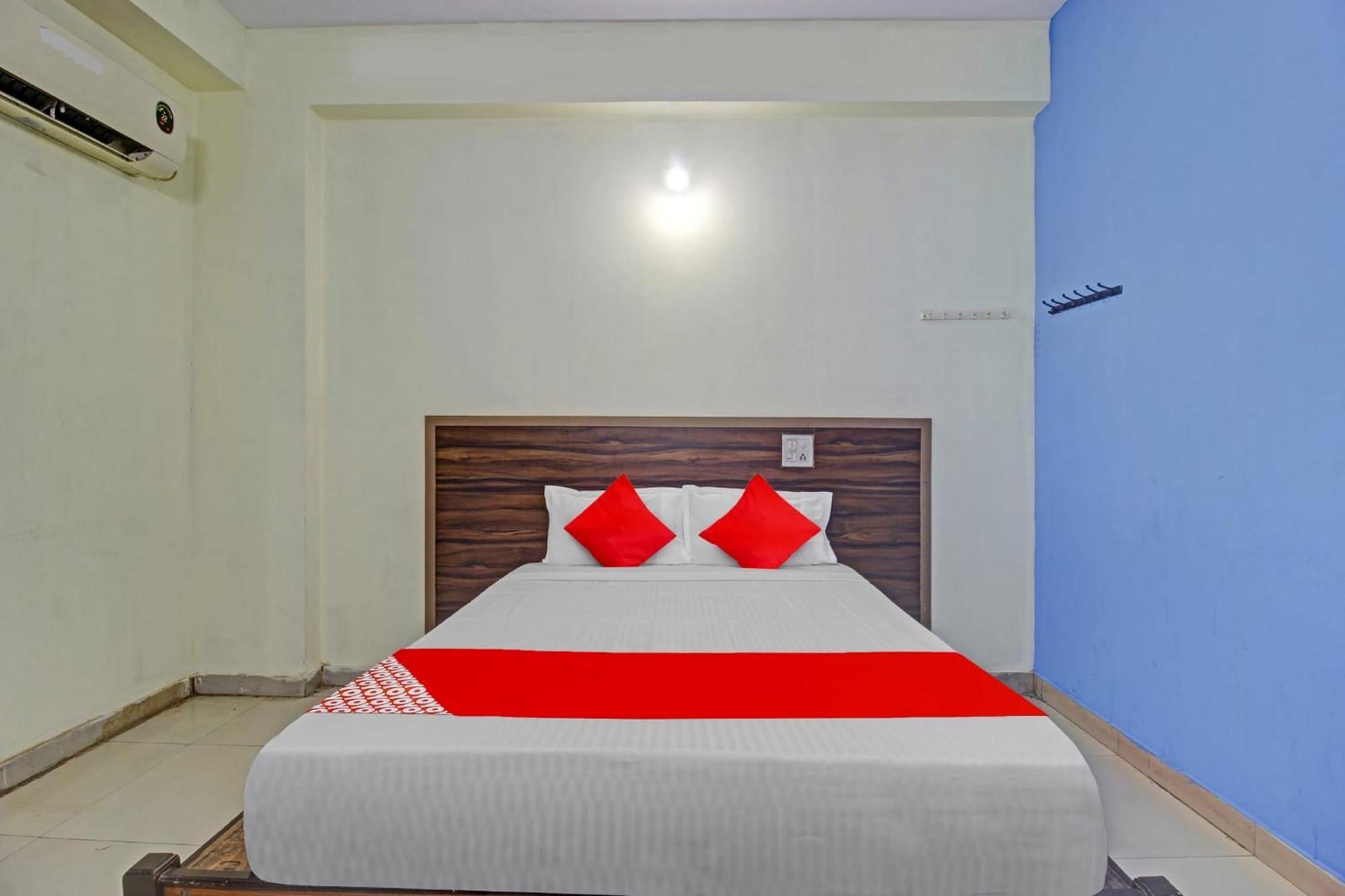 Hotel O Satya Inn Karimnagar Exterior photo