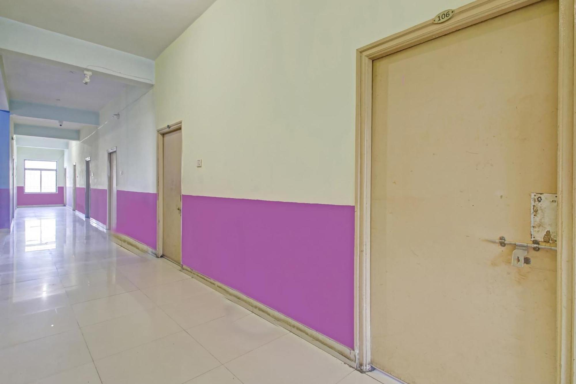 Hotel O Satya Inn Karimnagar Exterior photo